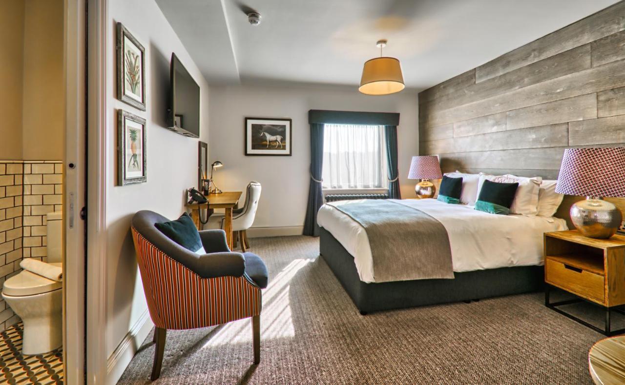 Hotel The Wellington Arms - Basingstoke-Reading à Heckfield Extérieur photo
