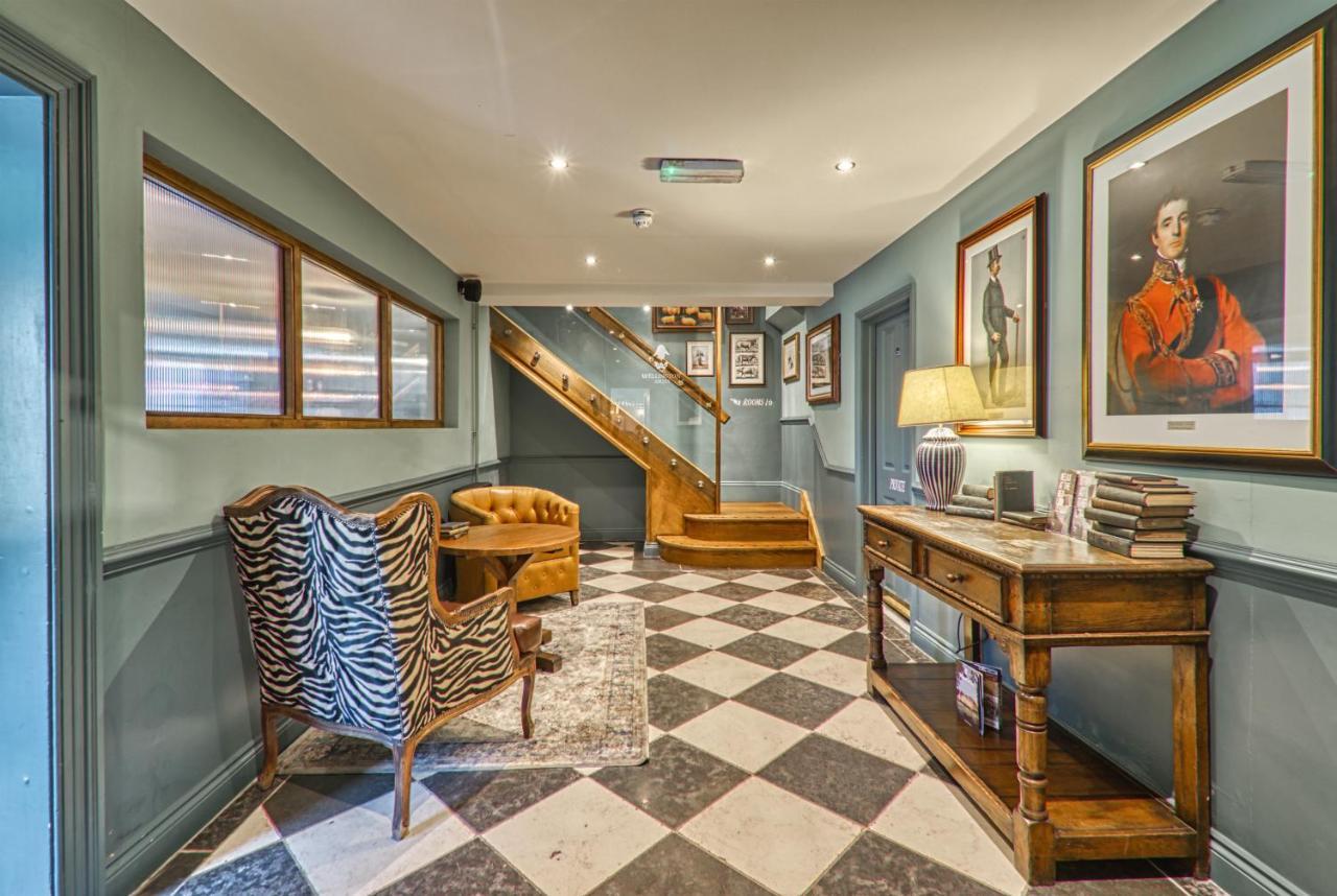 Hotel The Wellington Arms - Basingstoke-Reading à Heckfield Extérieur photo