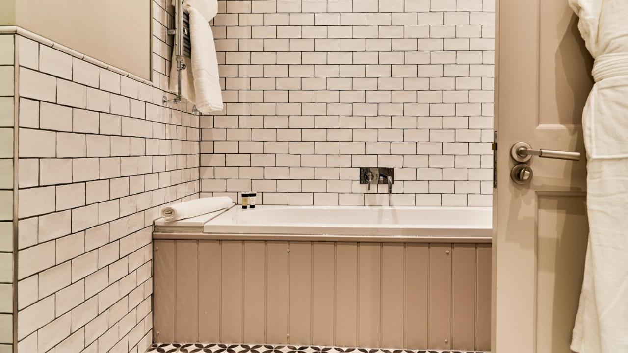 Hotel The Wellington Arms - Basingstoke-Reading à Heckfield Extérieur photo